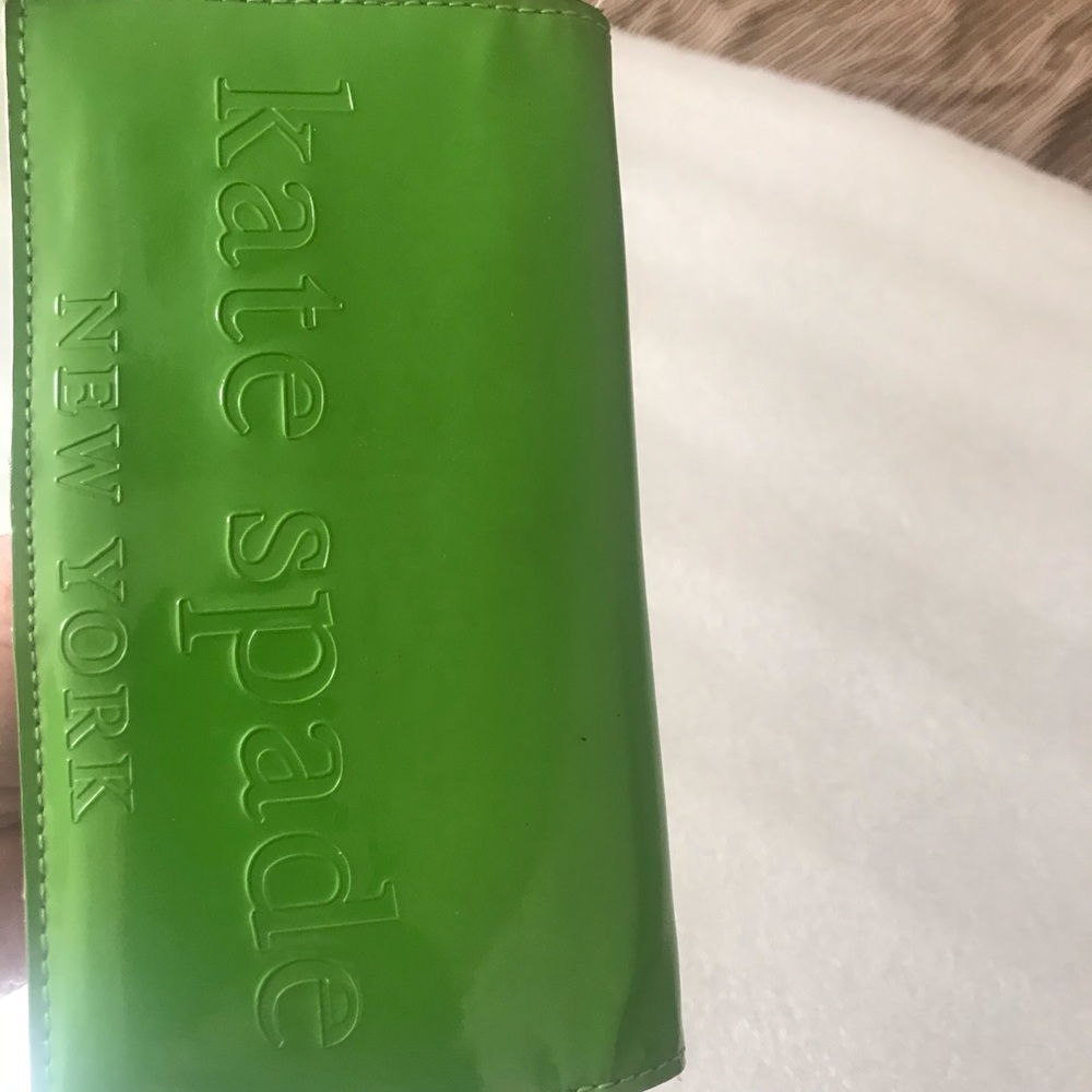 231.  Kate Spade New York wallet - vintage look - Picture 9 of 9